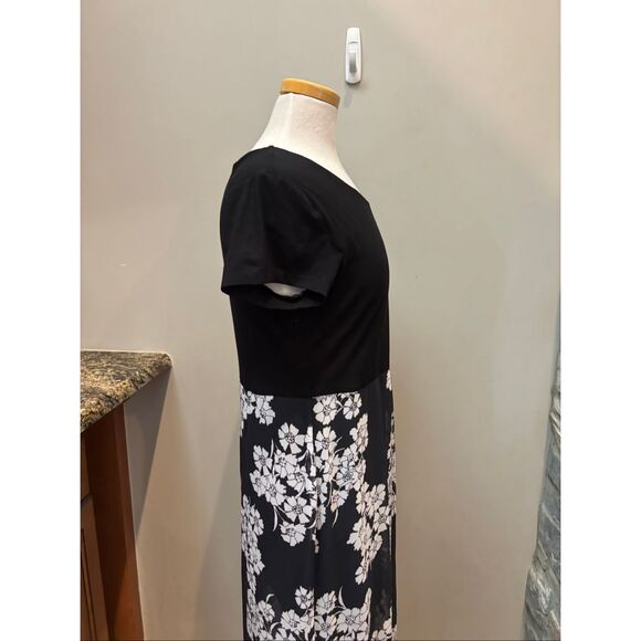Vince Camuto L Black layered sheer floral maxi dress - Picture 5 of 9